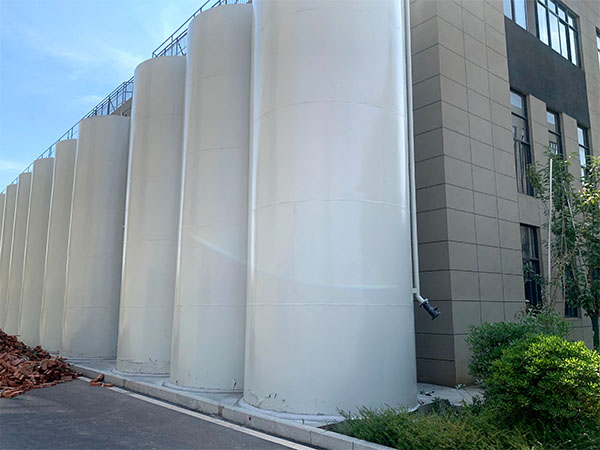 廠區(qū)風(fēng)貌 